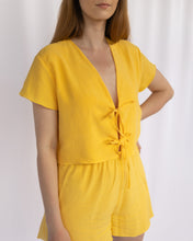 Load image into Gallery viewer, Onia - Crop top with drawstring - Yellow
