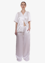 Load image into Gallery viewer, Flo - Drawstring flared pants - White
